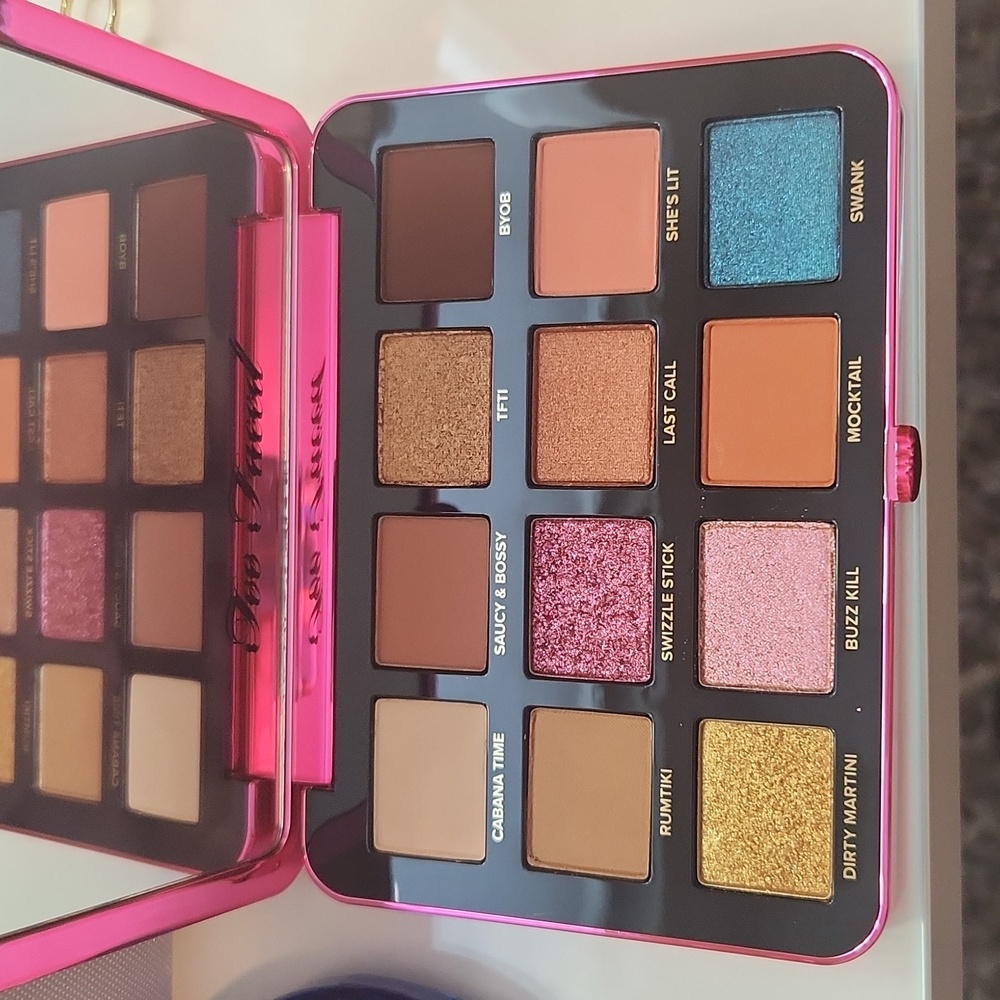 NWOB TooFaced Palm Springs Dreams palette